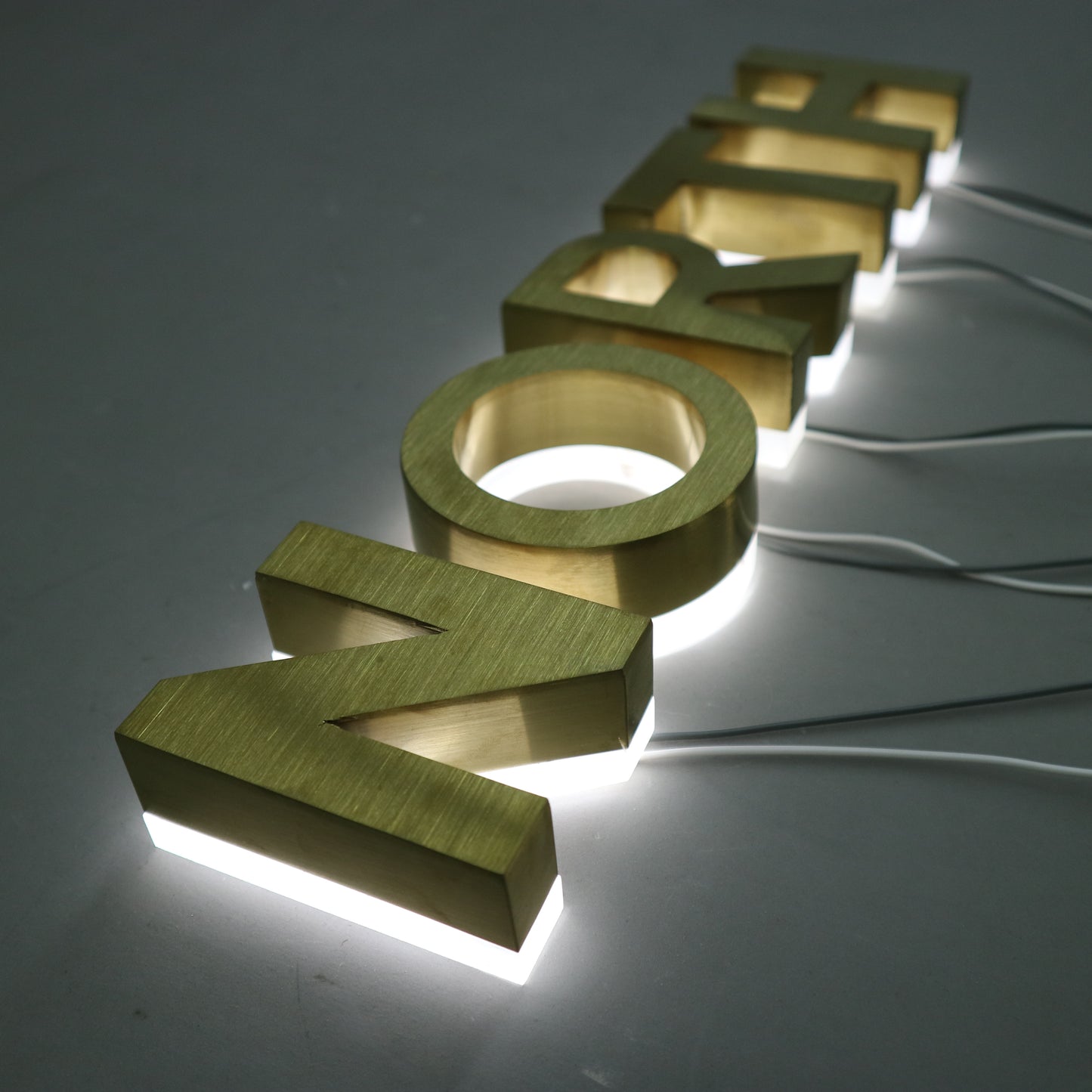 Custom outdoor led stainless steel channel sign for business